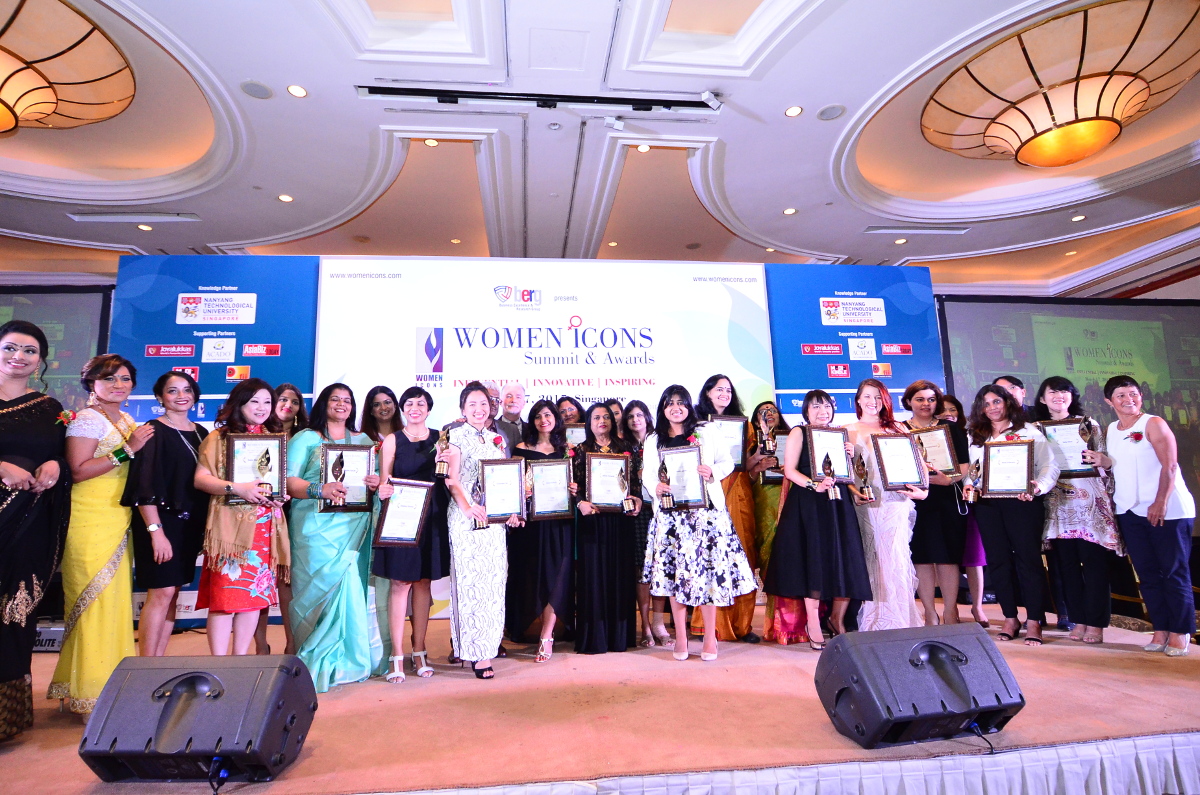 Mini Dwivedi at the BERG Women Icons Award Ceremony 2017